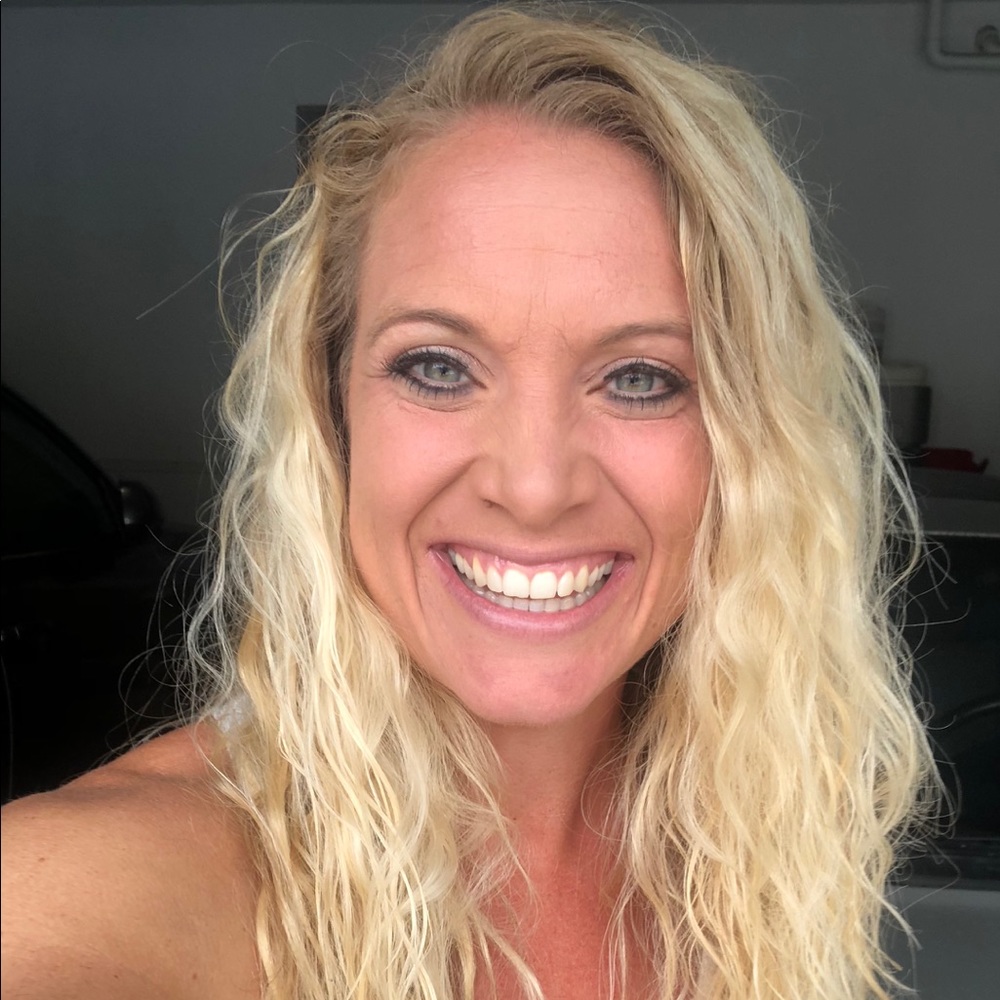 Meet your Posher, Kendra